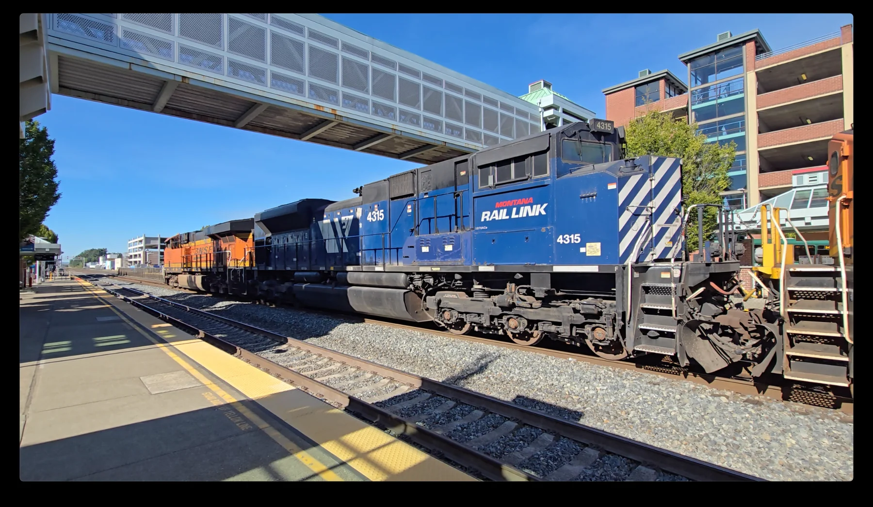 Blue Montana Rail Link locomotive 4315
